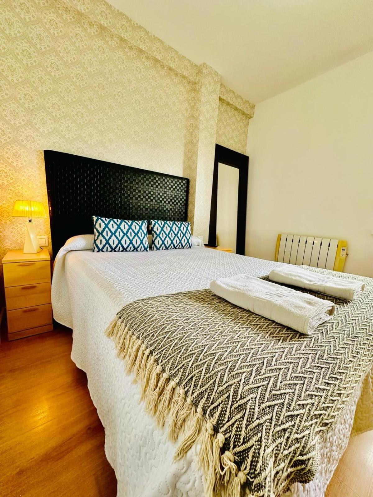 Apartamento Turistico Pizarro Mérida Kültér fotó