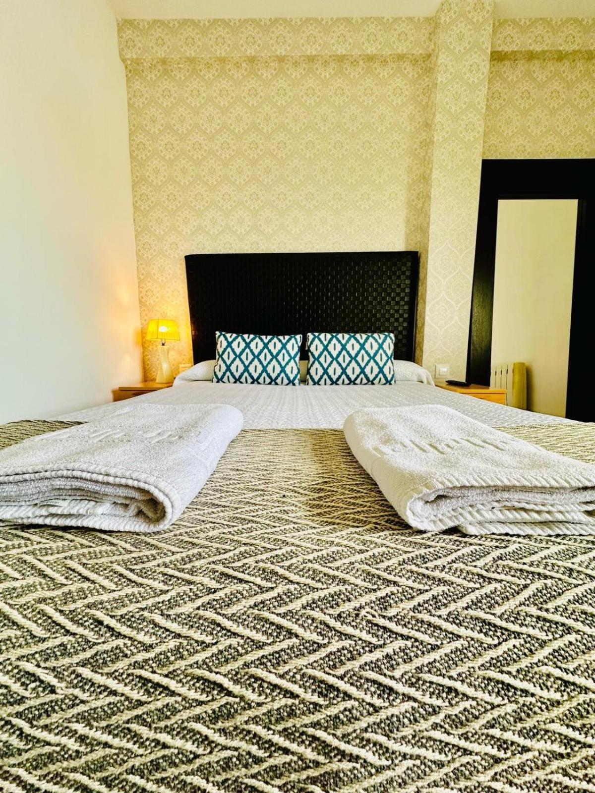 Apartamento Turistico Pizarro Mérida Kültér fotó