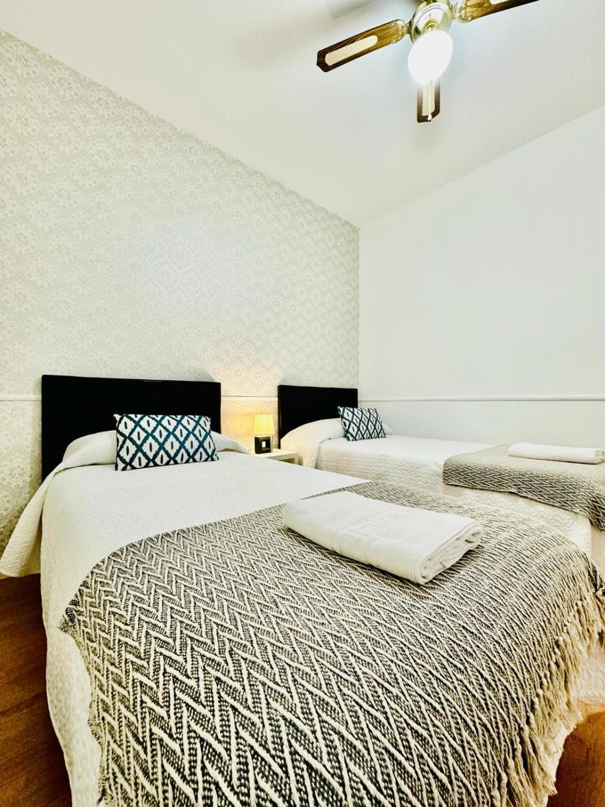 Apartamento Turistico Pizarro Mérida Kültér fotó