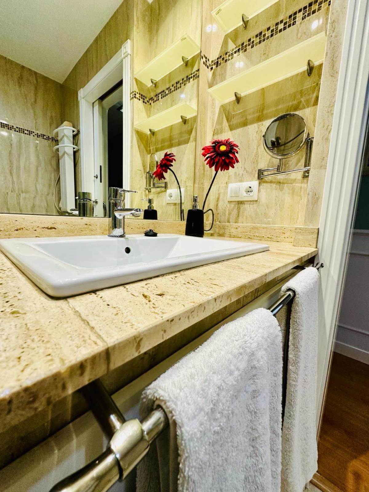 Apartamento Turistico Pizarro Mérida Kültér fotó